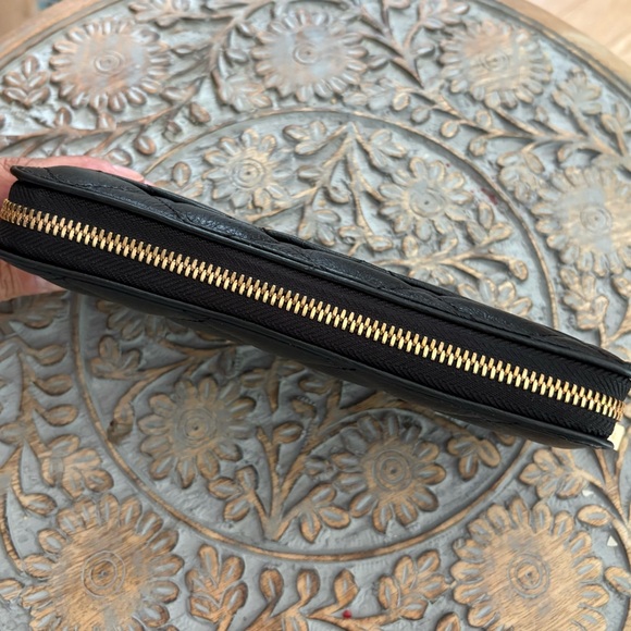 St. John Black Leather Quilted Wallet NWOT - Picture 3 of 7